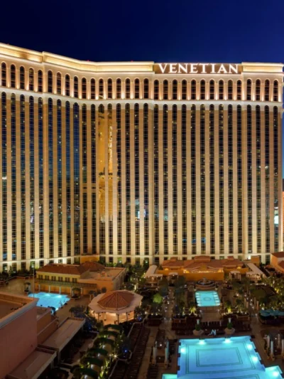 The Venetian Golden Gallaria Scent