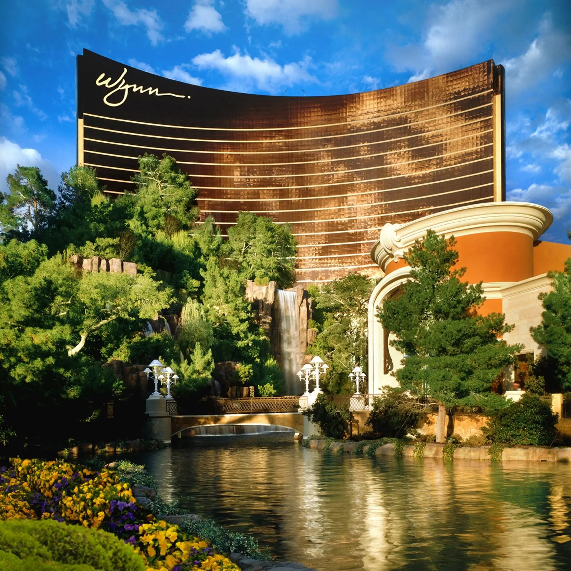 The Wynn white Amer Lily Scent